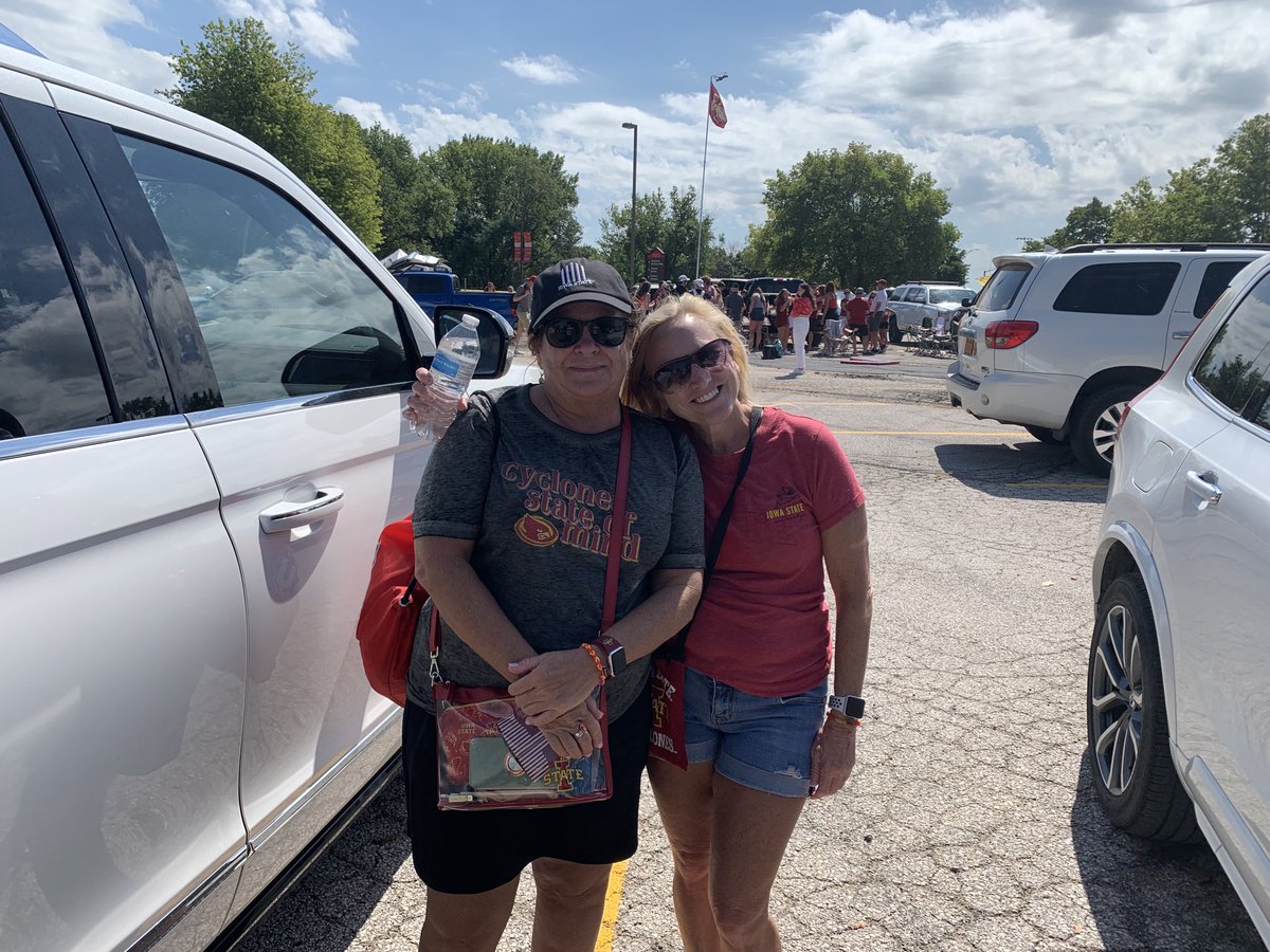 CarolAnnOlson's tweet photo. #cyclOneNation https://t.co/vDEstJVQ0y