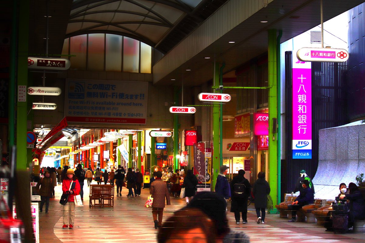 CM15CM24K03's tweet photo. 2020年2月25日
松浦鉄道西九州線×イオン佐世保四ヶ町店 in佐世保四ヶ町アーケード商店街

#イオングループ #AEON #イオン佐世保 #松浦鉄道 #MR #MR600形 #佐世保アーケード #四ヶ町商店街 #佐世保市 #佐世保 #商店街 #アーケード #さるくシティ4丸3アーケード https://t.co/MDlWbnd2mU