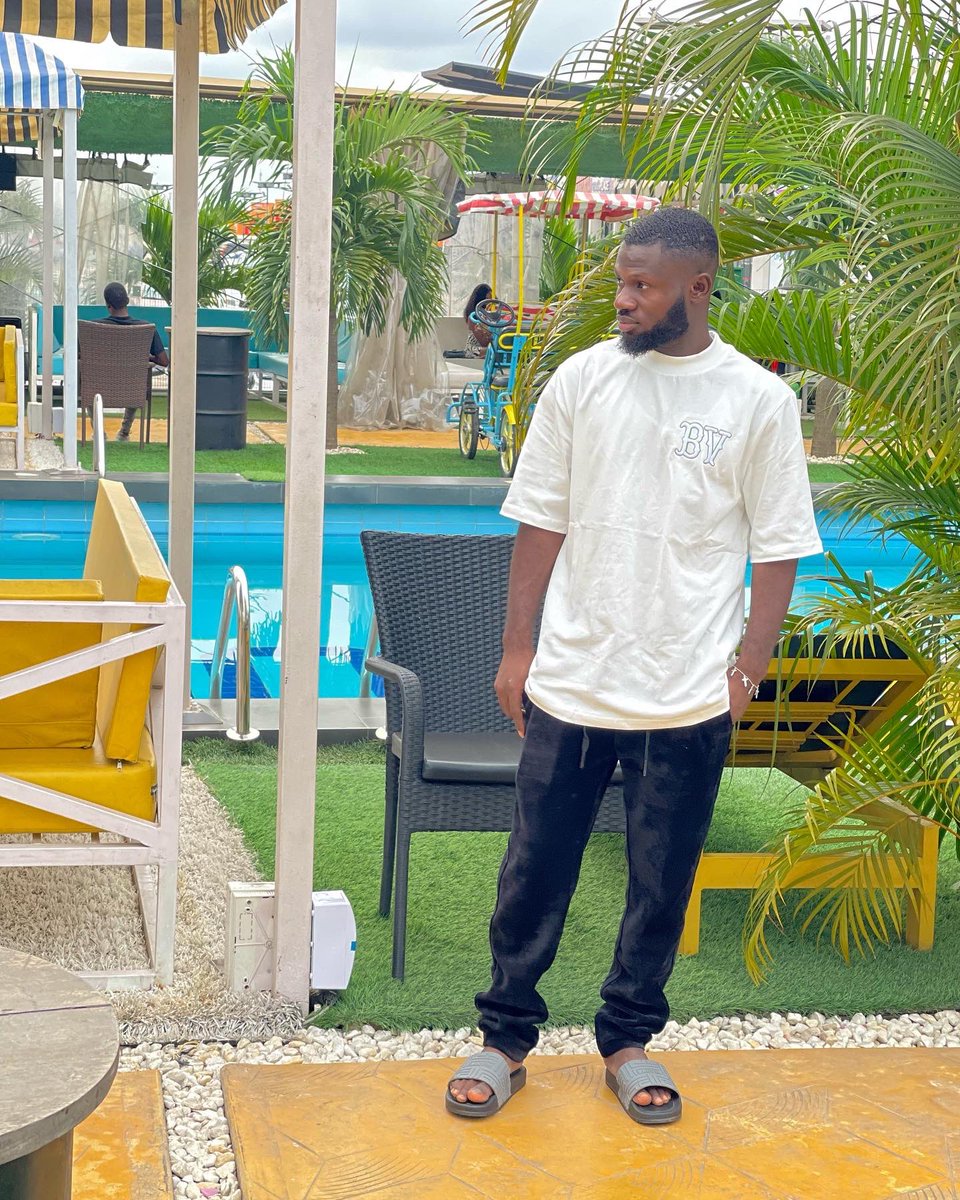 Doddyszn's tweet photo. I missed releasing music 😞😞 #JENNIE #AUSvRSA #taylorhawkinstribute #SerenaWilliams #bigkiller #celebrity #Trending https://t.co/SxndmG4Y0h