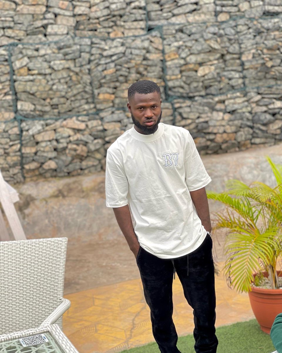 Doddyszn's tweet photo. I missed releasing music 😞😞 #JENNIE #AUSvRSA #taylorhawkinstribute #SerenaWilliams #bigkiller #celebrity #Trending https://t.co/SxndmG4Y0h