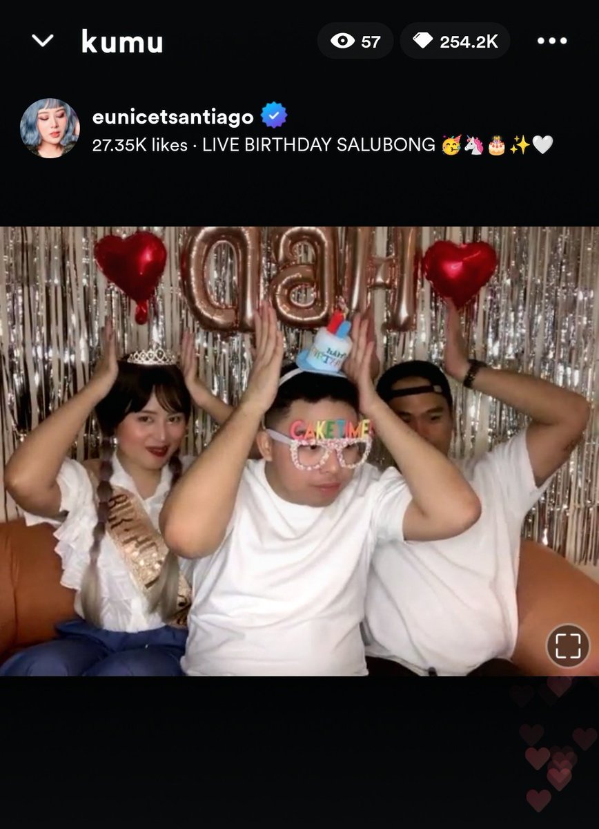 jayyy_enhypen's tweet photo. ENDING FAIRY POSE !!🍓🕒✈️🛁
@eunicetsantiago @jokocawili_ @easykiel24 @riggyboiii https://t.co/U45V8xvMXc