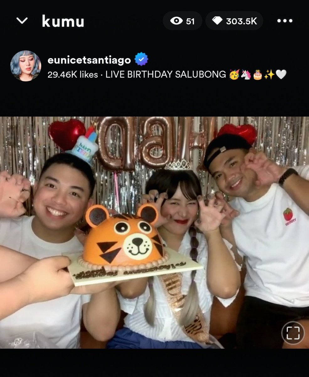 jayyy_enhypen's tweet photo. ENDING FAIRY POSE !!🍓🕒✈️🛁
@eunicetsantiago @jokocawili_ @easykiel24 @riggyboiii https://t.co/U45V8xvMXc