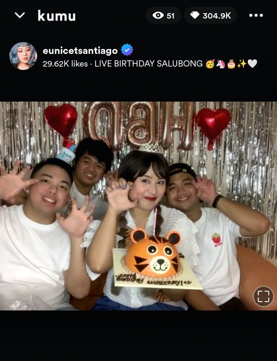 jayyy_enhypen's tweet photo. ENDING FAIRY POSE !!🍓🕒✈️🛁
@eunicetsantiago @jokocawili_ @easykiel24 @riggyboiii https://t.co/U45V8xvMXc