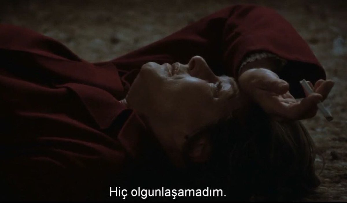 sinesolaris's tweet photo. Hiç olgunlaşamadım. Yüzüm ve vücudum yaşlandı. Anılar ve tecrübeler edindim ama içimde henüz doğmamıştım bile.

Güz Sonatı’ Ingmar Bergman (1978) https://t.co/p30v1i46K3