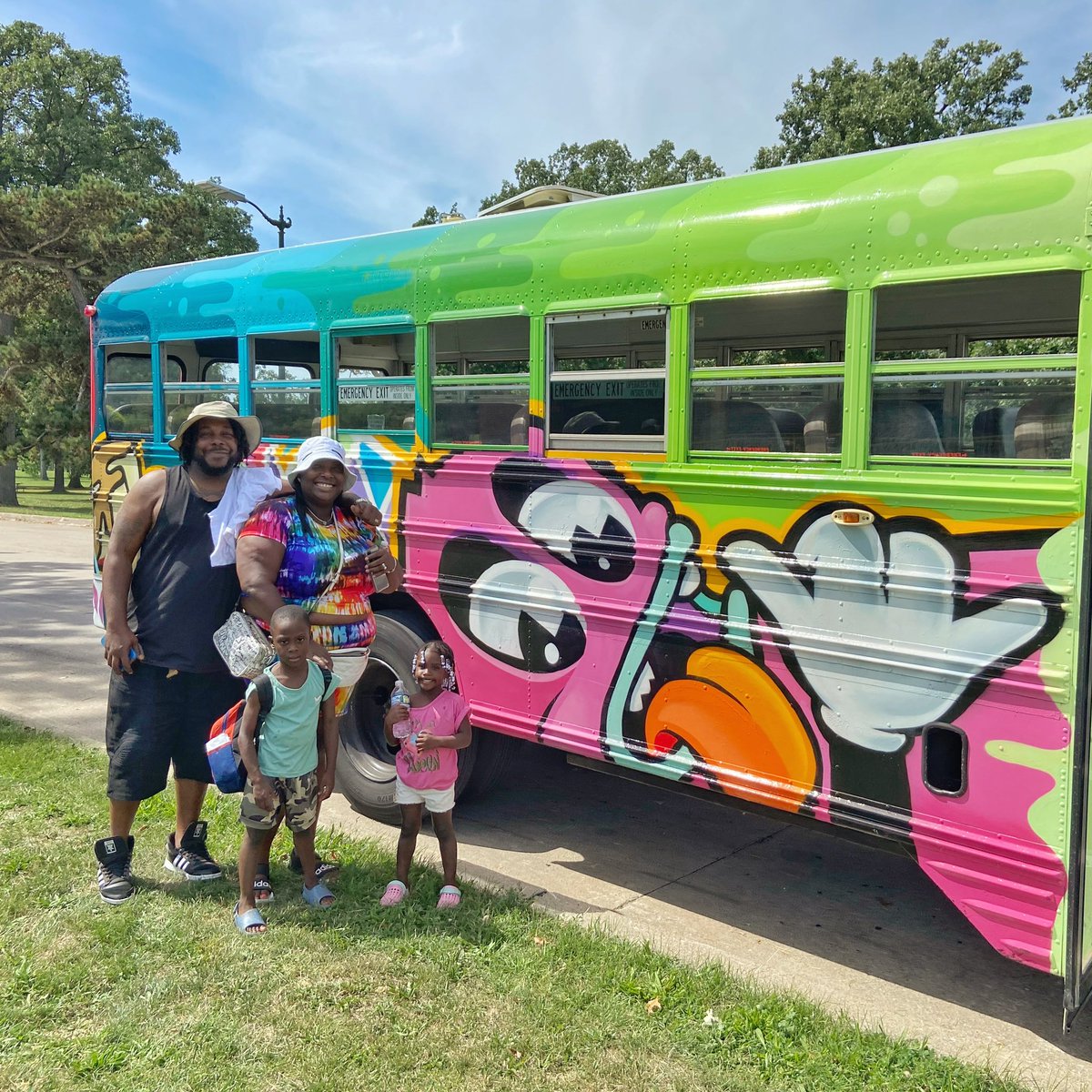 DetroitBus's tweet image. It’s the FINAL WEEKEND this year of our totally free Belle Isle Loop shuttle. Runs all day today and Sunday from 12pm ‘til 8pm.

Get a ride to the beach, to the conservatory, to the aquarium, or if you’re truly wild the slide is open too. Pilots only.

See you soon! 🏝🚌🔁