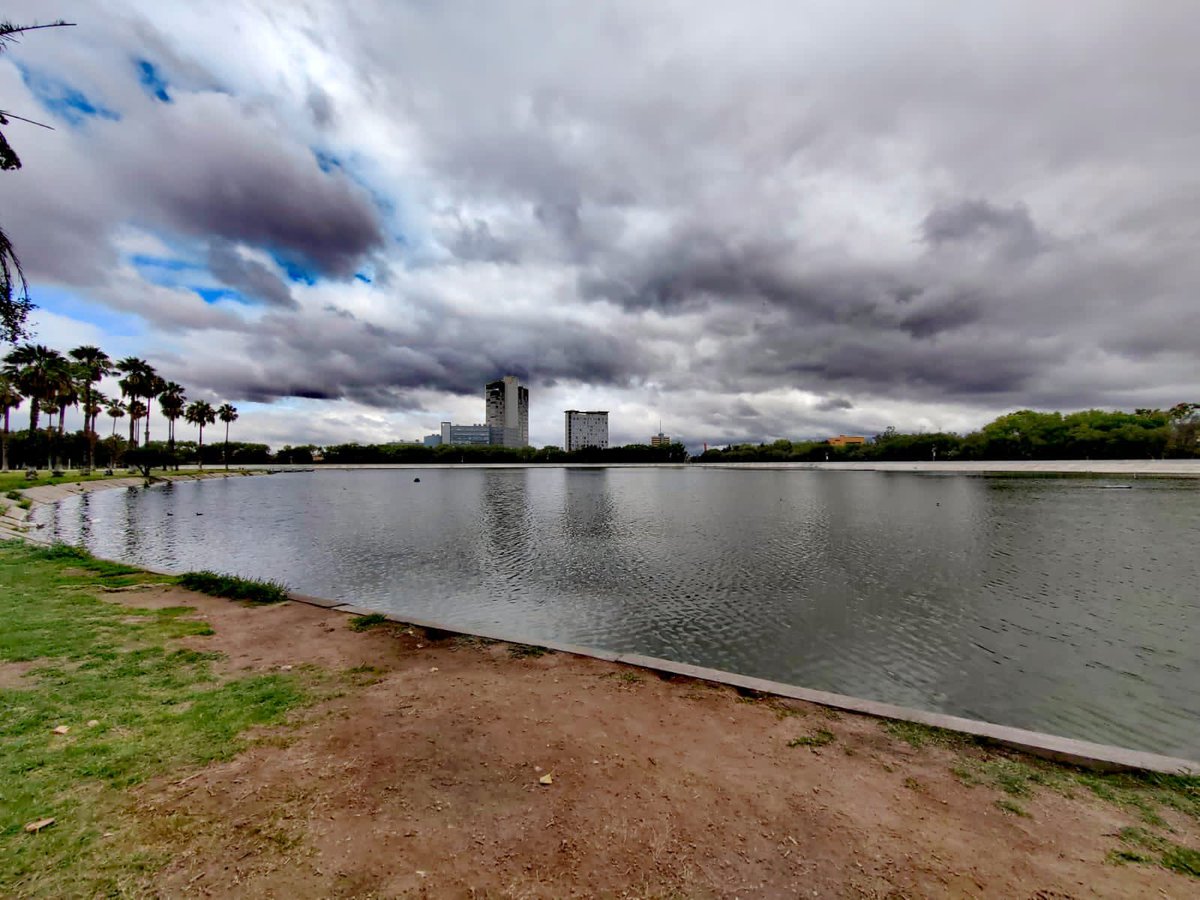 RGC_Mx's tweet photo. ¡Increíble vista desde el parque Tangamanga! https://t.co/ECfrdbV9id