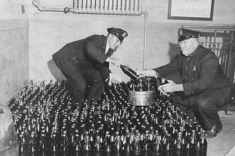 Thread n. 6 Come raccontato ieri, il 16 gennaio 1920 entrò in vigore il