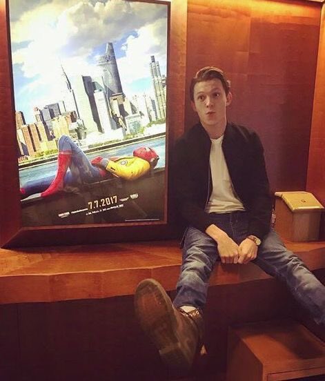 Tom Holland .