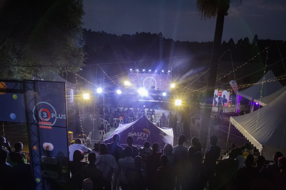 HumNabimanya's tweet photo. Is it really a Reach A Hand Uganda program if there's no music, dance,drama or vibe?😃 

We're having a little celebration and fun to wrap up the #O3PlusUg launch at @kiuvarsity-Ishaka.

All the fun is live on the SAUTIplus TV, so you don’t have to miss out! https://t.co/c1cjVvYccI