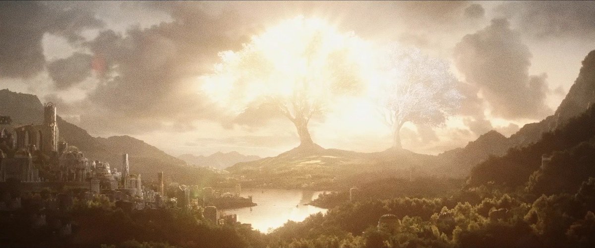 THE RINGS OF POWER: loved it. Visually stunning, lovely characters, the writing is intelligent and thoughtful, and the worldbuilding feels true to Tolkien, compatible with PJ's cinematic take, and its own thing. It's also one of the most visually stunning shows I've ever seen.🧵