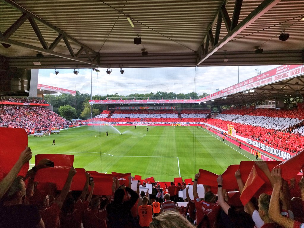 03.09.2022 1.FC Union Berlin - FC Bayern München 1:1, 1.Bundesliga, Stadion an der alten Försterei, 22012(2500) #FCUFCB #fcunion #Fussball #groundhopping