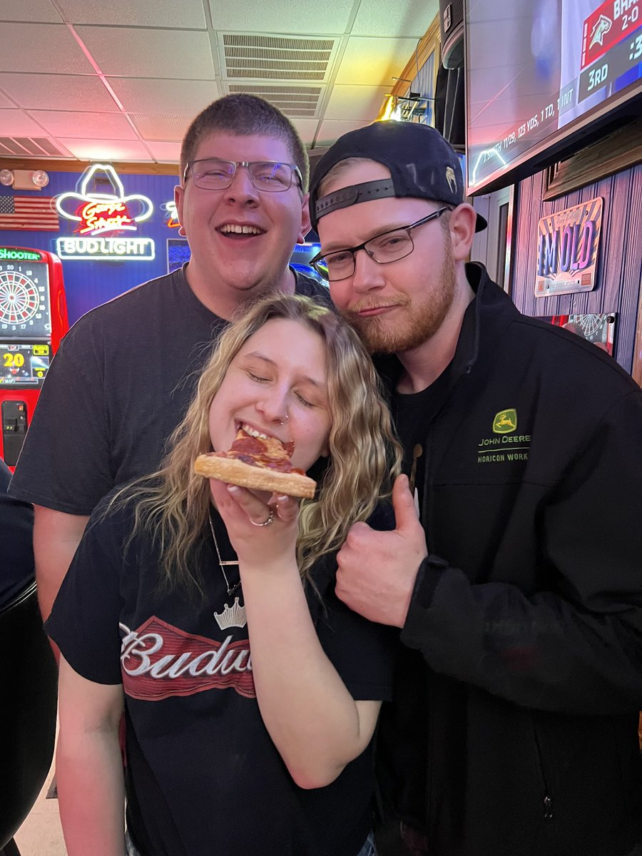 PaytonRilee's tweet photo. #PourHouseWI
#TouchTunesTV https://t.co/3sgkQvYHyA