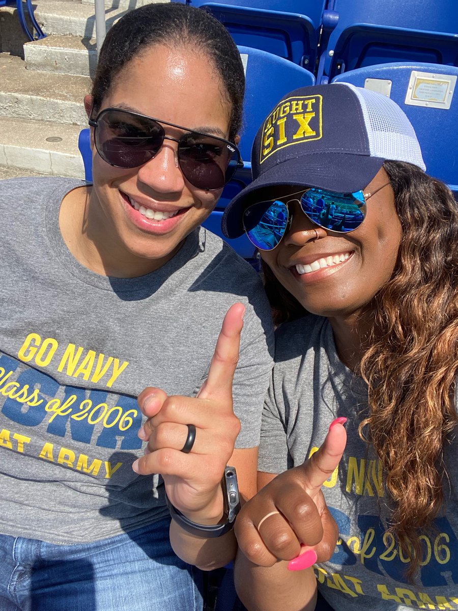 SVU3's tweet photo. AughtSix!!! #GoNAVY https://t.co/em4kPvEfzI