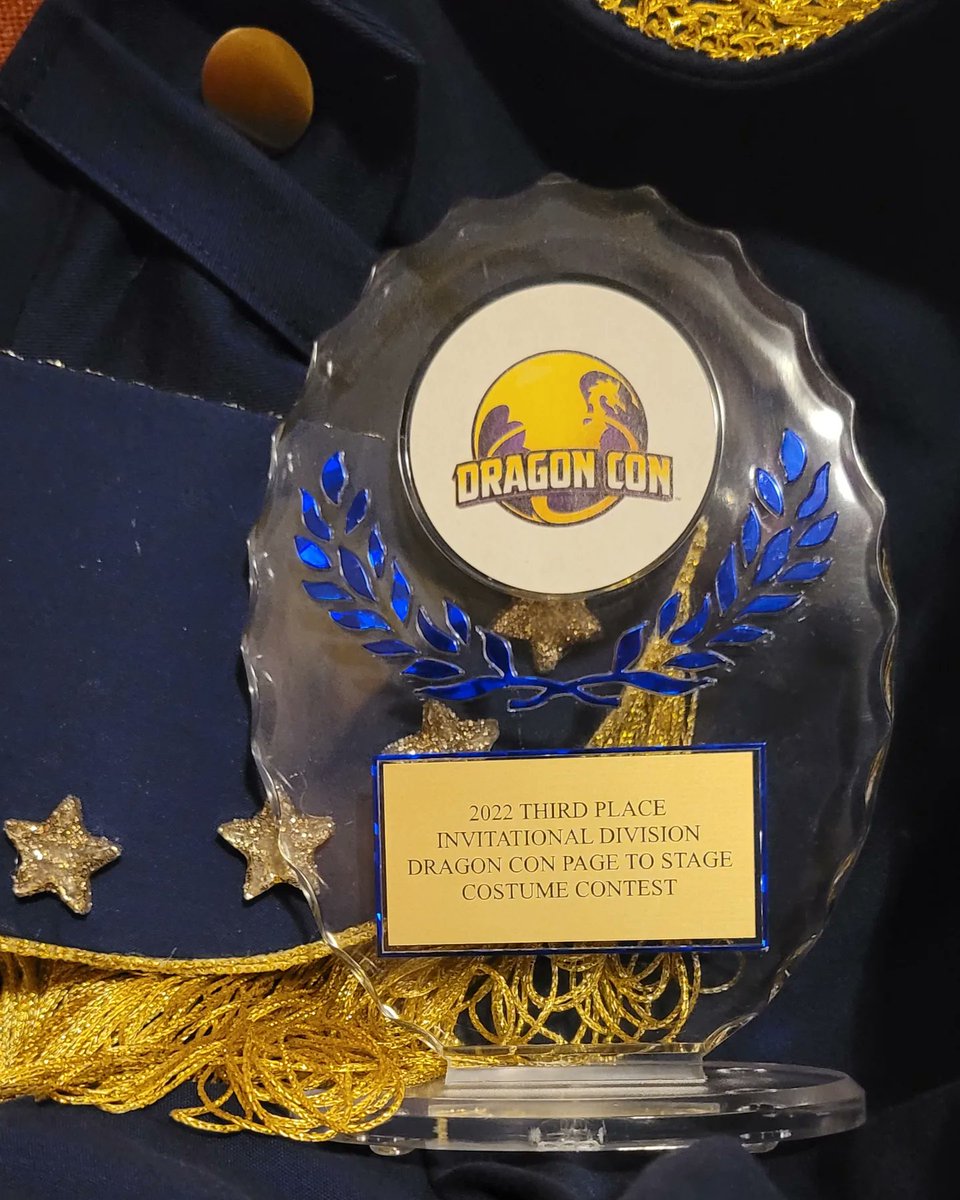 So honored to have competed in the DragonCon Page to Stage Invitational.   Skippy took 3rd place!  Thank you to everyone how helped me with this.

#pagetostage #invitational
#p2sinvitational
#podiumaudio
#Craigalanson
#rcbray
#Skippy
#DragonCon
#cosplay
#cosplayover50