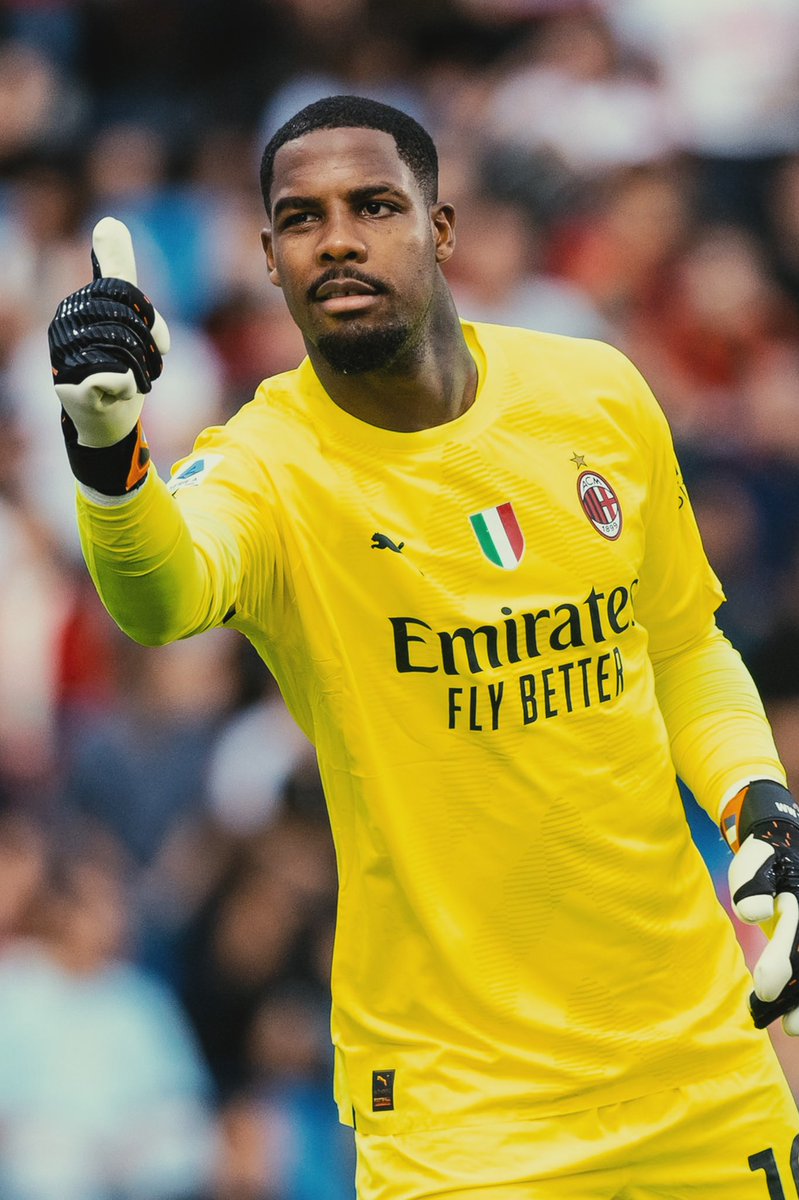 TheMilanGuys's tweet photo. MILANO E ROSSONERO 🔴⚫️🔴⚫️🔴⚫️ https://t.co/4oqYzZJxT2