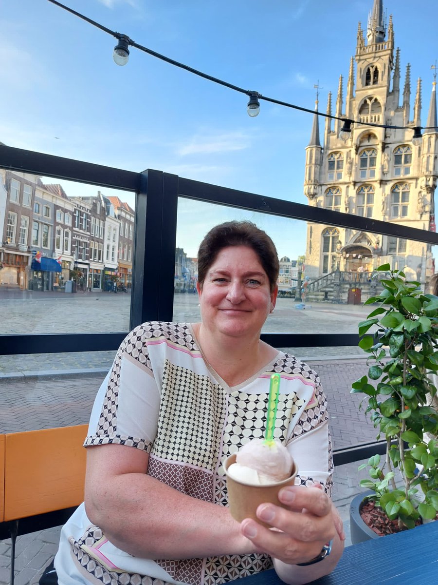 RoelofsLenny's tweet photo. Lekker dineren bij De Griek en n ijsje van Davids Gelato toe!
Het was n heerlijke dag!
#toeristineigenstad https://t.co/lRjekjSQKz