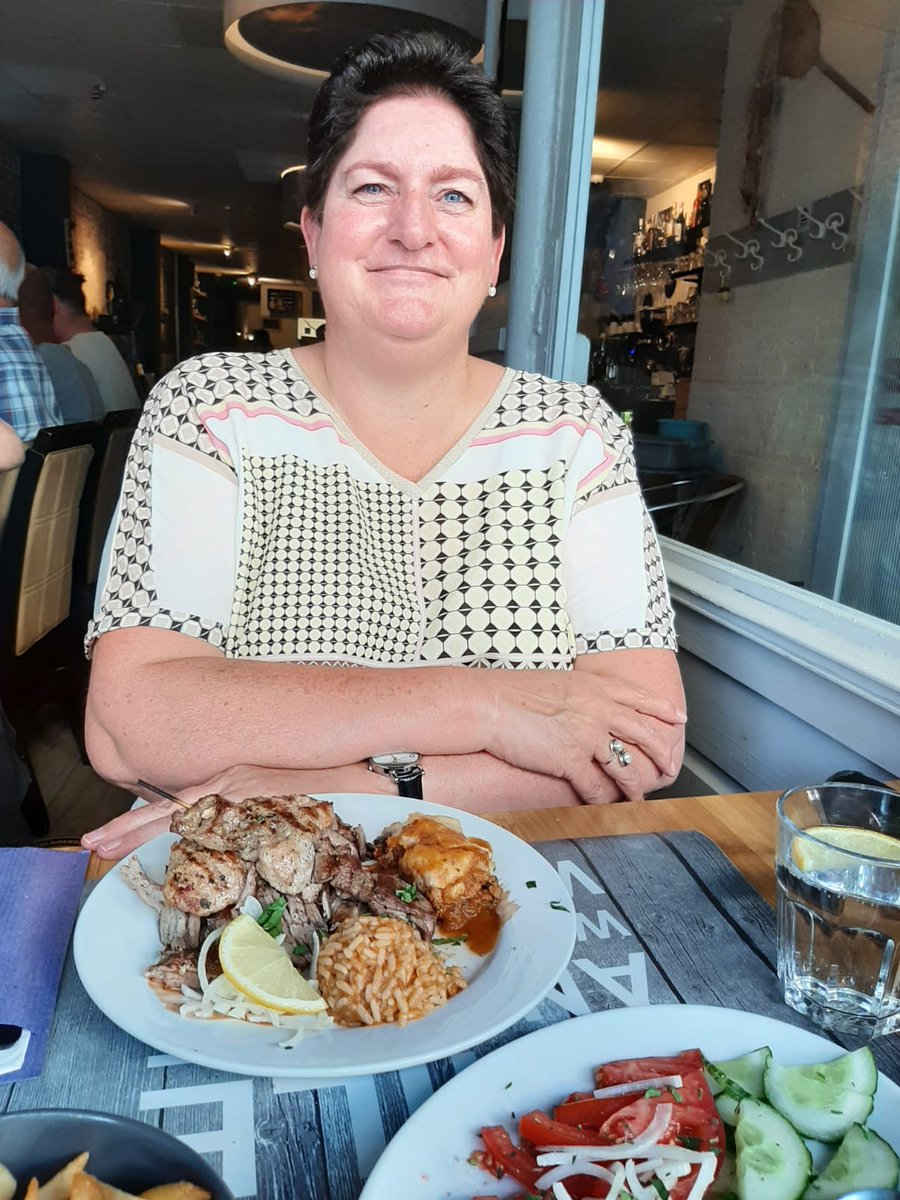 RoelofsLenny's tweet photo. Lekker dineren bij De Griek en n ijsje van Davids Gelato toe!
Het was n heerlijke dag!
#toeristineigenstad https://t.co/lRjekjSQKz