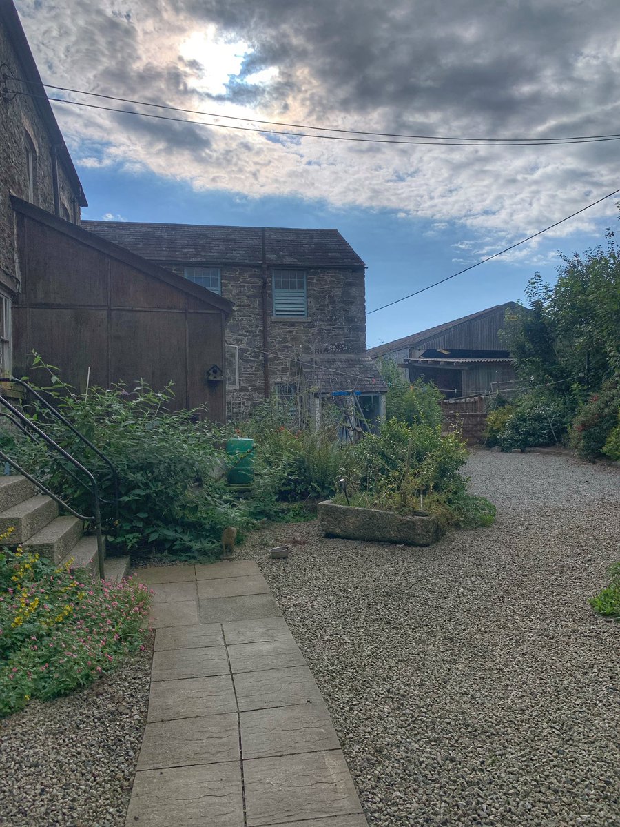 waves_wings's tweet photo. A lovely bed &amp; breakfast farmhouse stay at Killworthy Farm near Tavistock Devon. #bed&amp;breakfast #devonfarmhouse #B&amp;B #fullenglish #Devon #Devoncountryside #englishfarms https://t.co/yg49mzHrqy