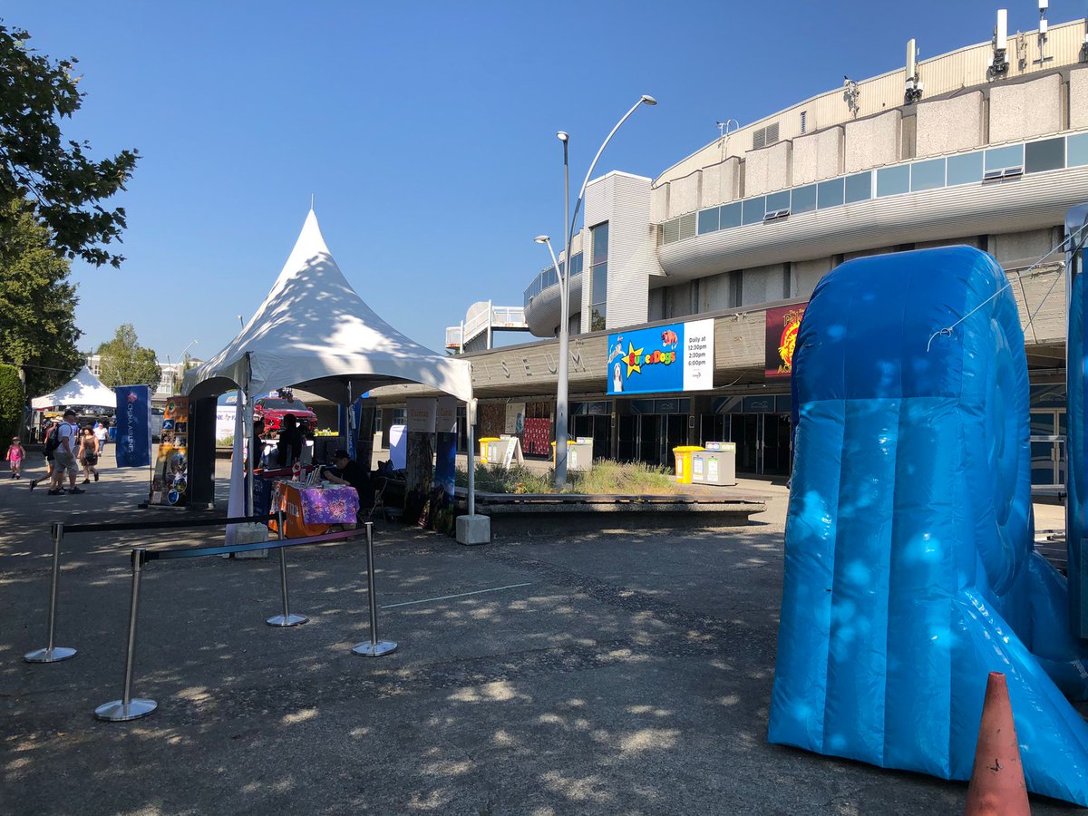 YoLukchard's tweet photo. @CoinHuntWorld Took the kids to the PNE fair this year while hitting up the user vaults along the way. Ended up checking out the PNE fair stables which reminded me of all the science trivia especially the cows.... mooooooo!

IGN: Lukchard

#mycoinhuntsummer #coinhuntworld #move2earn #bitcoin https://t.co/TpdBg0OqLb