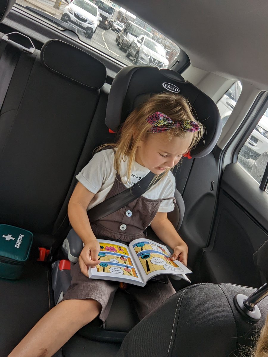 MsC2526's tweet photo. S just had to read Bumble and Snug on the drive home and it's already had the second reader in me! @markbradleyart beautiful artwork and a beautiful story. Can't wait to share this with my year 2s too! And it has a map βΊοΈ #bookswithmaps https://t.co/HdBB0SGSlS