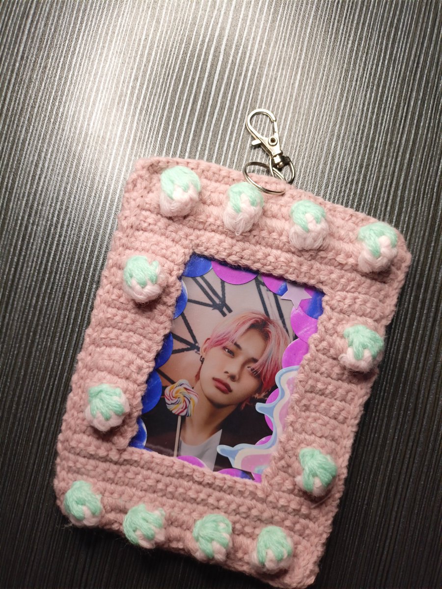 bymochi2's tweet photo. WTS LFB
Hiiii! Is anyone inch in crocheted pc holders?
-onhand-
 
Mod: shopee checkout/jnt/lalamove
Mop: gcash (preferably)/COD

BUNNY: ₱250
STRAWBERRY: ₱135
DM me, rt  /  like to spread, tysmヽ(o＾▽＾o)ノ
rfs: badly need funds for my tuition

NEW TO #bnstwt https://t.co/NzwRdtUu0Y