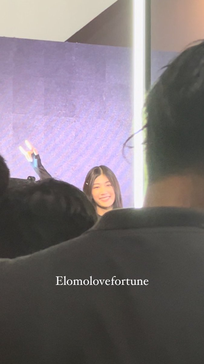 ElmoLoveFortune's tweet photo. แค่รอยยิ้มของคุณองค์หญิงฟอร์จูนแค่วิเดียว มันสามารถทำลายล้างทุกอย่างได้จิงๆ ปัญร้อยแปดพันอย่างในชีวิตที่ผ่าน��า ถูกรอยยิ้มของเธอนั้นทำลายไปหมดเลย ขอบคุณนะคะคุณองค์หญิงฟอร์จูนที่มาช่วยโลกของเอลโม่ให้กลับมาสดใสมากขึ้น อยากไปตะโกนดังๆว่า นอมูซารังเฮ! #FortuneCGM48 https://t.co/9CTh6O7Nph