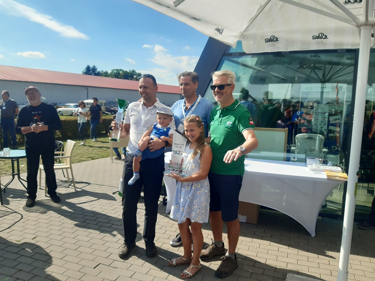 ONDREJ_LANIK's tweet photo. Happy overall winner of ŠKODA Classic Tour 2022 at the prize-giving ceremony with Klaus Zellmer, ŠKODA AUTO CEO, and Michael Oeljeklaus, Board member for Production and logistics. https://t.co/ZaYcoeioWS