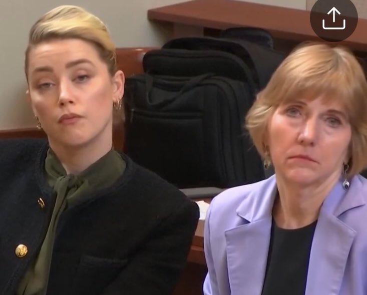 MsHollyBennet's tweet image. Amber Heard is not a feminist. AH is an opportunist that weaponized the #MeToo movement to extort &amp;amp; destroy Johnny Depp. Hitting, berating+lying is not ‘reactive abuse’; it’s abuse. AH cut off his finger, chase him&amp;amp; 💩 in his bed. #AmberHeardIsAnAbuser #IStandWithJohnnyDepp