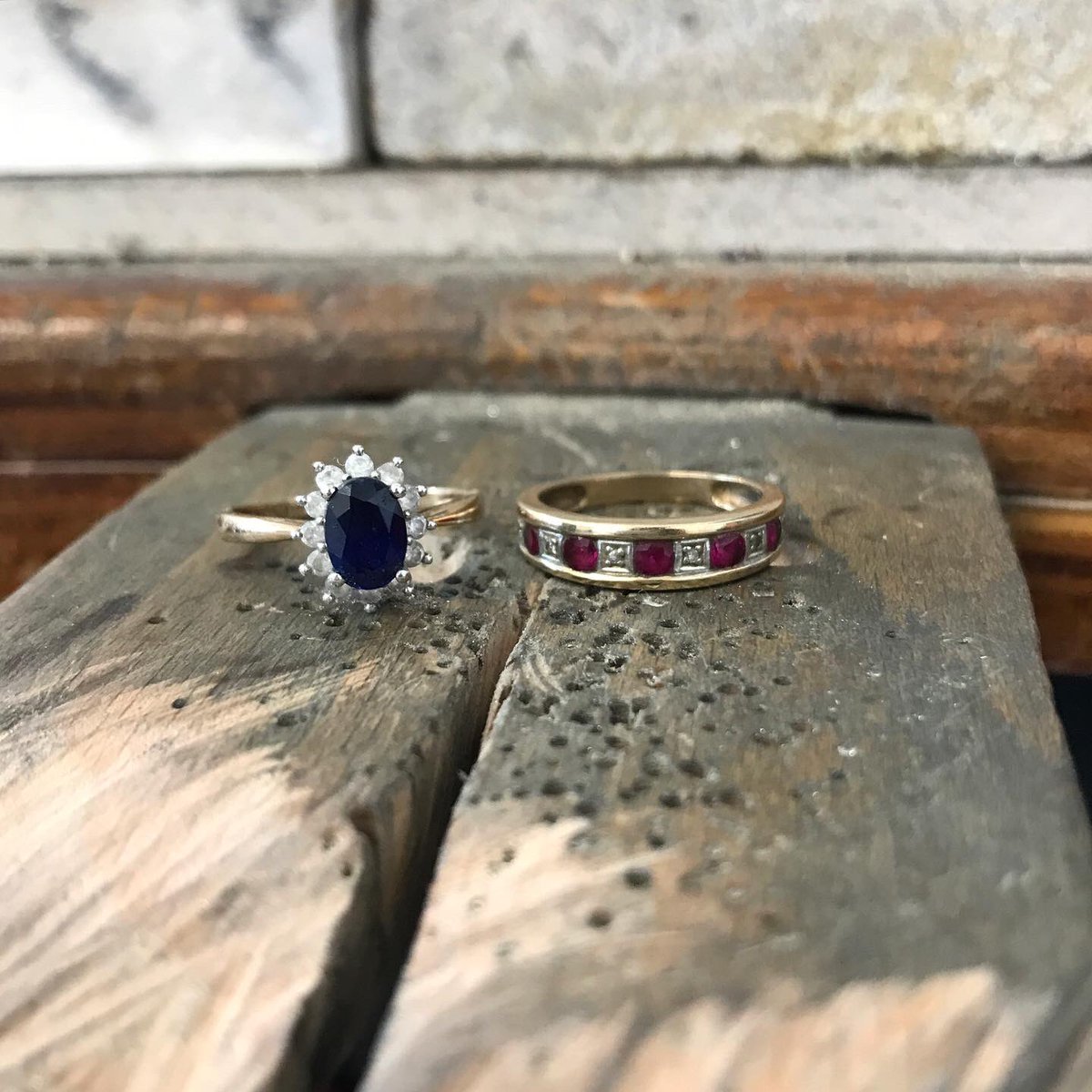 An item of jewellery that’s been hand crafted from the gold and stones of two sentimental rings. They’ve been combined into a bespoke modern two-toned gold pendant, with the diamonds set in the white gold to give them a little extra shine ✨