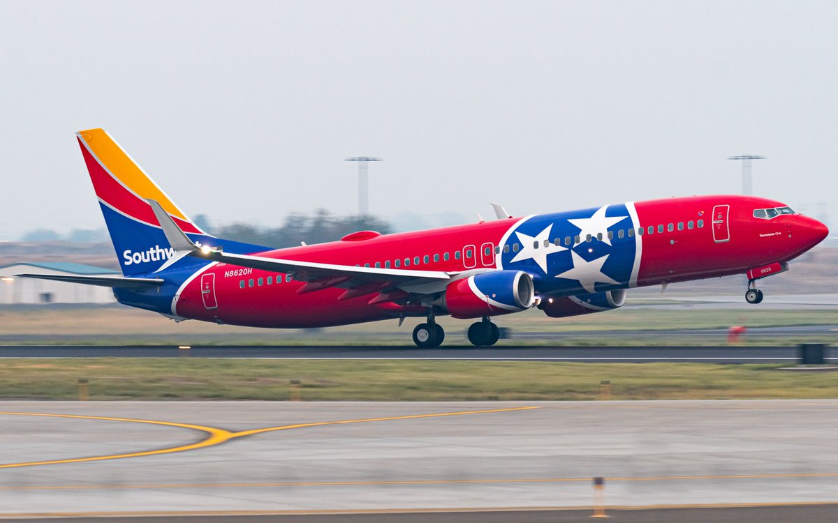 sporky22's tweet photo. Tennessee One is back and rocking the -800 well! N8620H departing GEG this morning after receiving the fresh paint. #N8620H #TennesseOne #Southwest #Southwestairlines https://t.co/kQP4WfzwIo