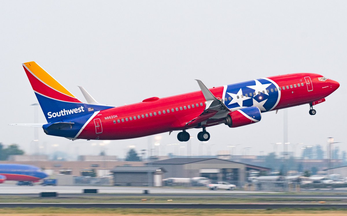 sporky22's tweet photo. Tennessee One is back and rocking the -800 well! N8620H departing GEG this morning after receiving the fresh paint. #N8620H #TennesseOne #Southwest #Southwestairlines https://t.co/kQP4WfzwIo