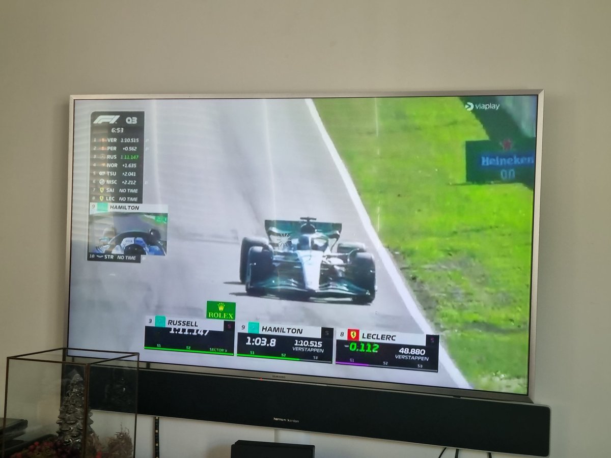 <a href="/viaplaysportnl/">Viaplay Sport Nederland</a> maakt de quali onnodig spannend door in Q3 te gaan haperen!!! #dutchgp #viaplayf1