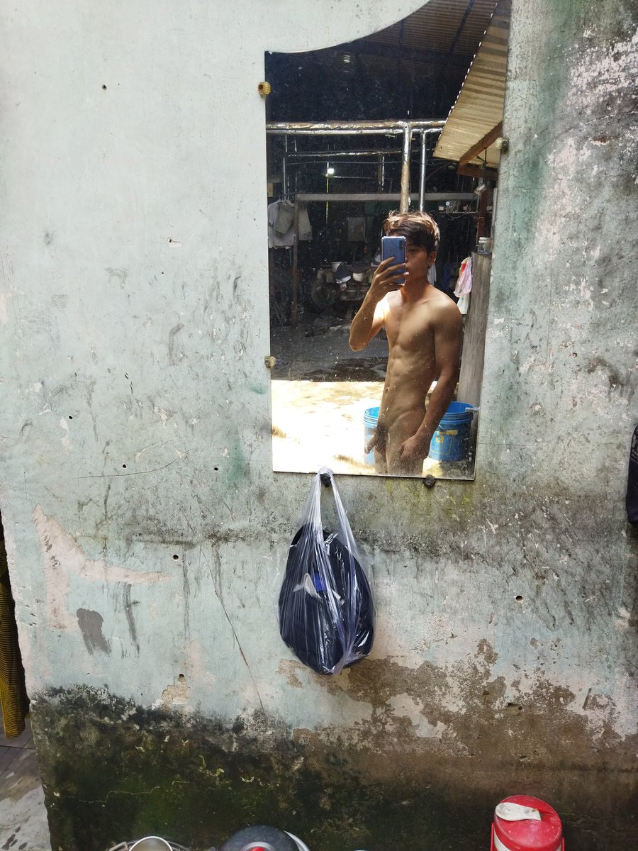 QuocNguyen0410's tweet photo. Cho em xin 1 chiếc máy bay ạ 🫣🥵
Mới ngủ dạy ngáo quá🤭 https://t.co/exm0Xh8K7a