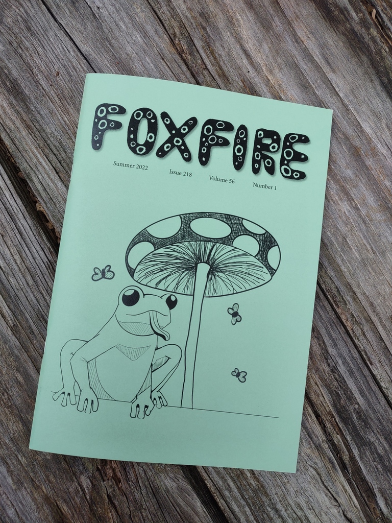 FoxfireOrg's tweet photo. Look no further for your weekend read, the newest #FoxfireMagazine is here! Check out this amazing compilation of student work including interviews, art, and more. Available on the web or in our museum shop. Grab your copy before they sell out! https://t.co/4vZybH95HL
