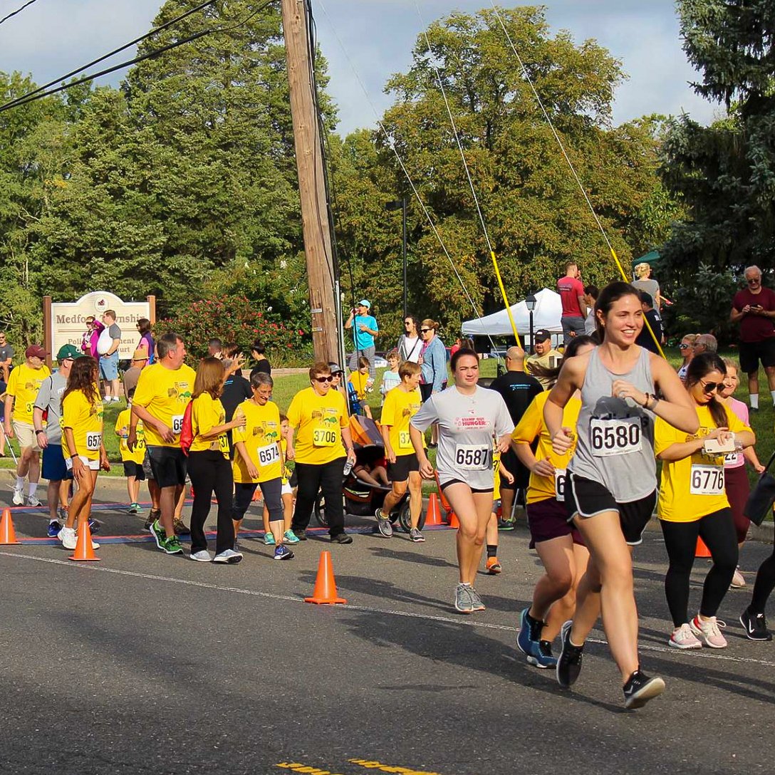 ZallieMarkets's tweet photo. TWO DAYS until The 8th annual Stamp Out Hunger 5k Race is happening in Medford, NJ on Labor Day, Monday Sept 5. The ShopRite of Medford is proud to host, with proceeds going to The Food Bank of South Jersey.

Register at https://t.co/PDhbFqb0xJ and let’s #endhungerinsj! https://t.co/ET3Pd0O8Sz