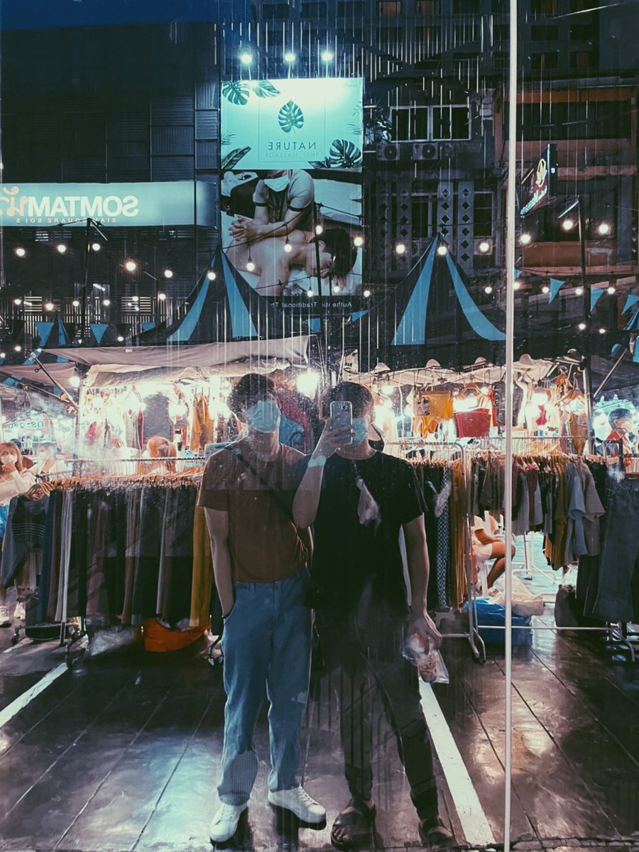 ชนกโร่ tweet media