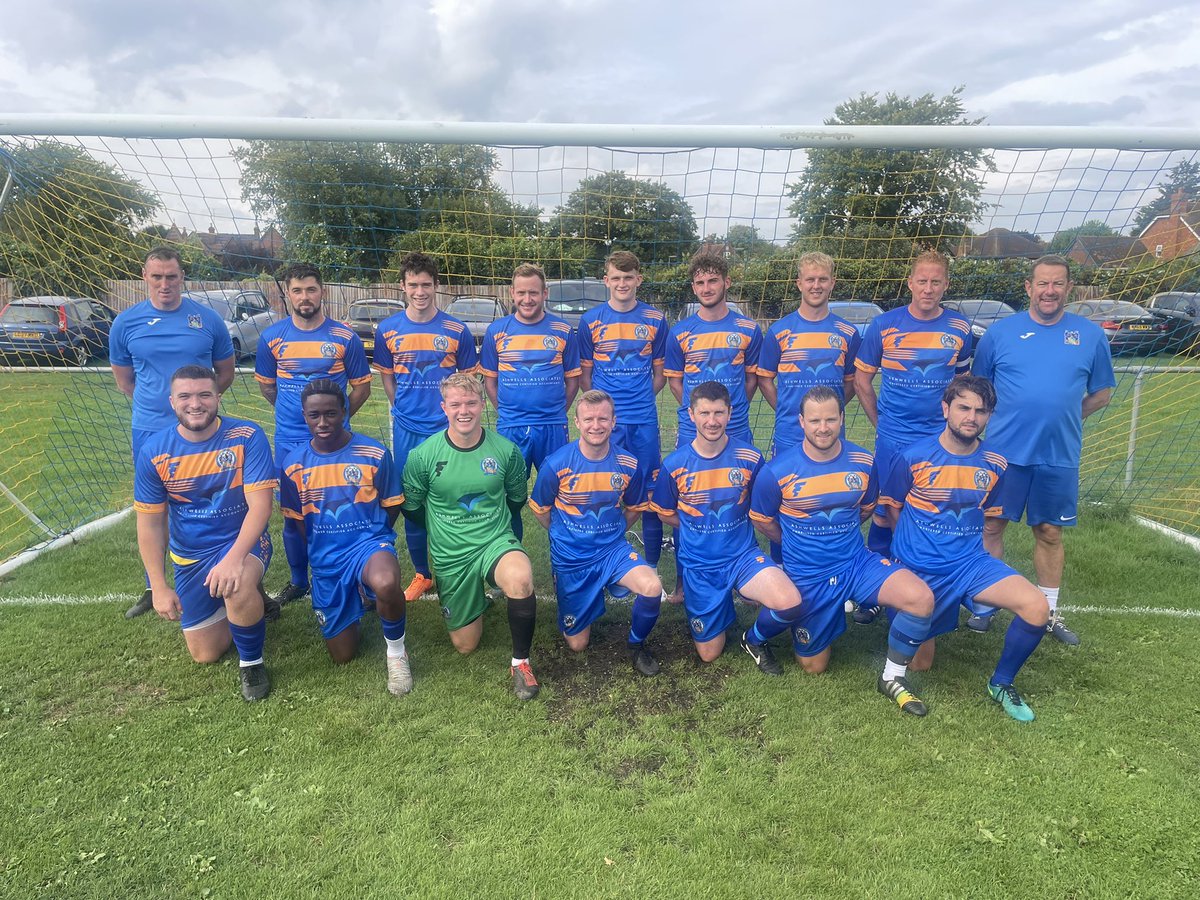 SLammasMiddxFC's tweet photo. Staines &amp; Lammas (Middlesex) FC 1st Team 2022/23

And we are underway here at the Laleham Rec…

1st teams kit is proudly sponsored by Ashwells Associates @SpelthorneMiddx 

#SLFCvsARH #UTL https://t.co/gJgeqLqWJL