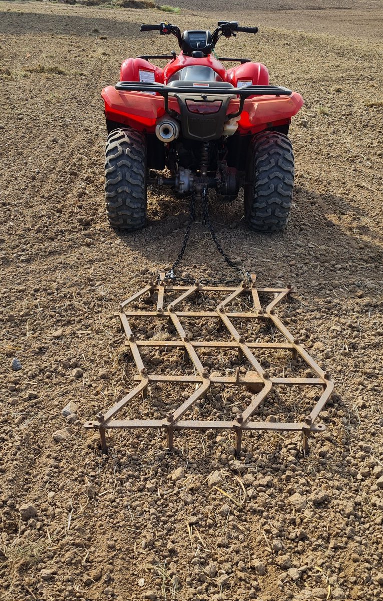 no1sunkfarmer's tweet photo. @mini_seed_man @hawthorne231 @flawborough_fms Big toys out today applying @Limagrain grass seed. Good spread pattern #8m ooops #1point6m the power harrow seed in with some high octane power #quadandzigzagharrow now where did i put the garden roller to nip it down. π€π€ https://t.co/IU4wwCYj4F