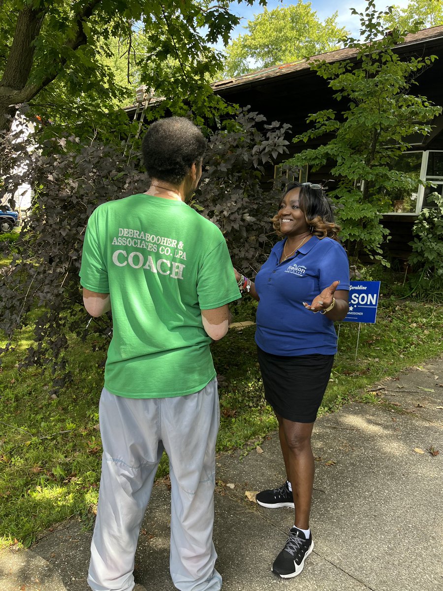 DrNelsonPortage's tweet photo. I hit the pavement in Franklin Twp. to get out and speak with the residents. Being an active listener is so important in understanding needs, wants and concerns. https://t.co/v2o7vsPRBW
