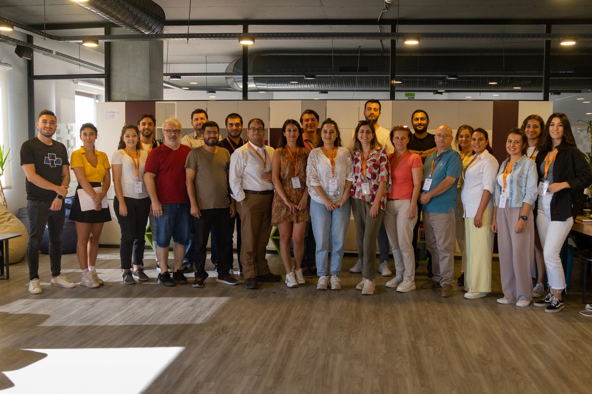 Xnovat tweet media