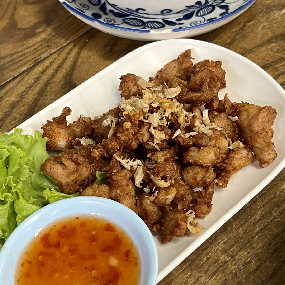 godoeat's tweet photo. เราย้ายมาเป็นชาว #สีลม แล้วว
ได้กลับมากินส้มตำในตำนาน
📍ส้มตำคอนแวนต์
ยังอร่อยเหมือนเดิมนะ คอหมูดี
เอ็นข้อไก่ทอดดี ส้มตำดี ต้มแซ่บดี
ตำมะม่วงเปรี้ยวปี้ดดดถูกใจสายเปรี้ยว
ถือว่ายังอร่อยอยู่นะ😋😋
#อร่อย #อร่อยไปแดก #อร่อยบอกต่อ
@aroii https://t.co/BM0XhUkEeM