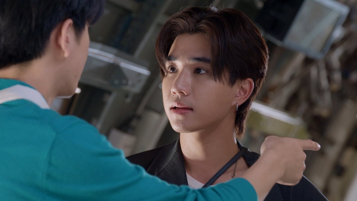 GMMTV's tweet photo. ใจเย็นๆ ค่อยๆ พูดกันน้าาาา #ViceVersaEP8

#ViceVersa #GMMTV
@jimmyyjp_ @Sea_tawinan @perthppe https://t.co/ml7lNrxqxM