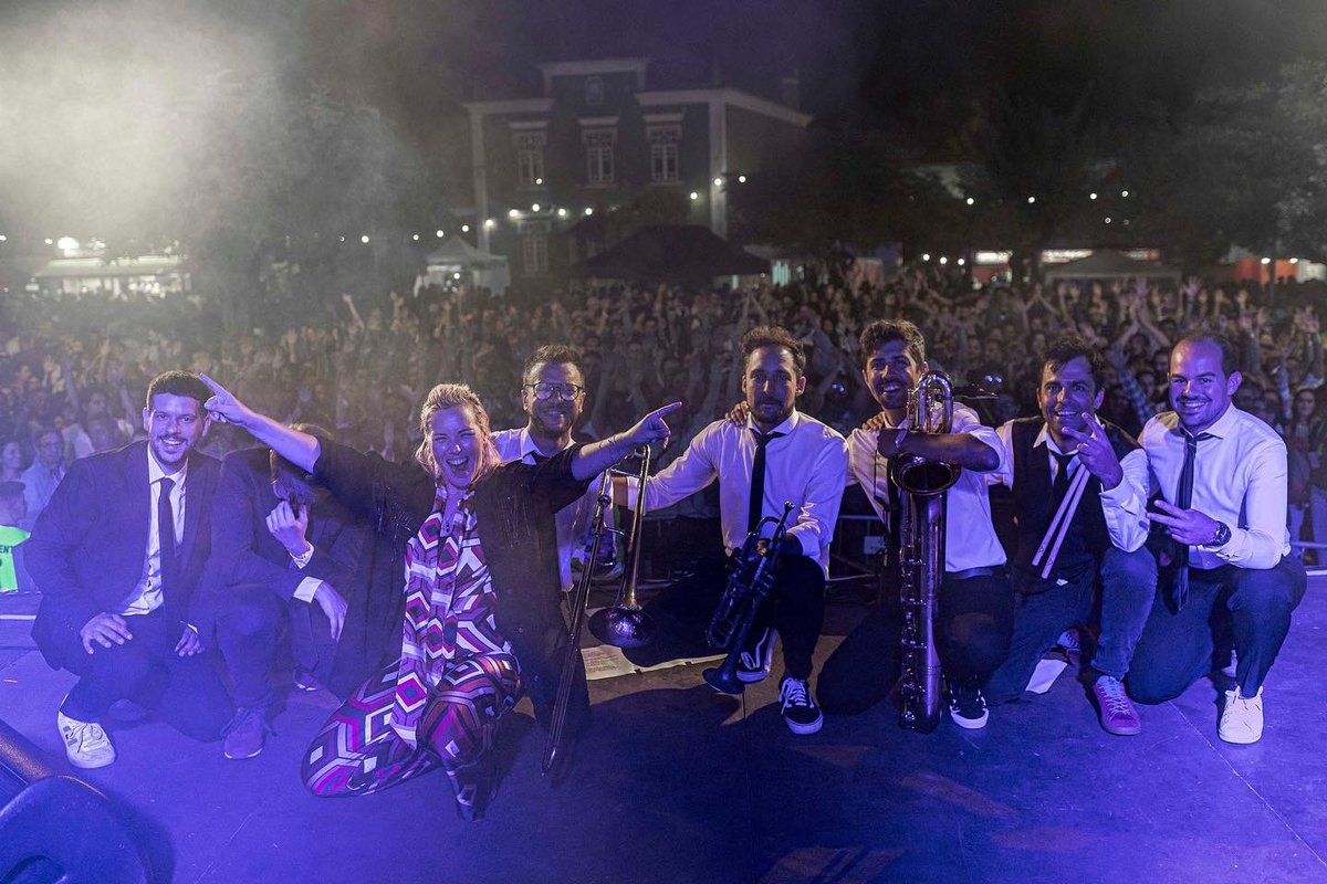 Soul-funk poderoso de <a href="/MartaGrooveRen/">Marta Ren</a> no Palco Zeca Afonso, no dia 12 de agosto.

📷 @veramarmelo <a href="/charliemartens/">charlie martens</a> e André Coelho