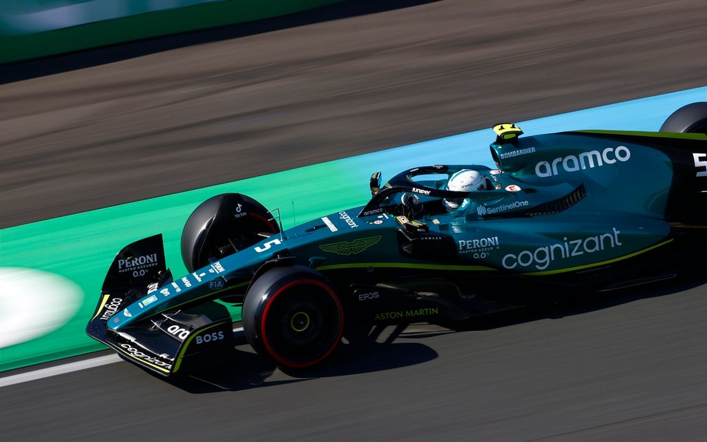 sfwpornnetwork's tweet photo. 🏎️[#F1Porn] Sebastian Vettel (Aston Martin AMR22), third free practice, 2022 Dutch GP
🔗 https://t.co/WsInM3nHb4 https://t.co/4OalIwQyiO