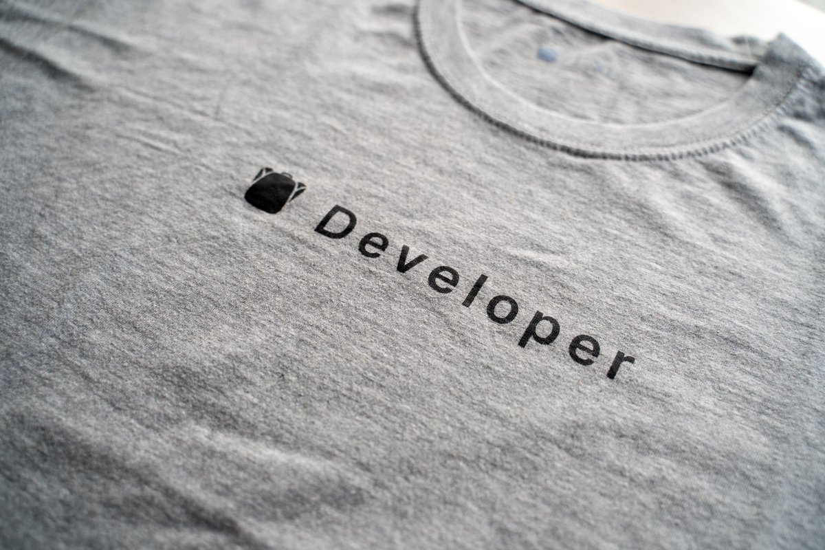 ShowwcaseHQ's tweet photo. Who wants some swag? 😍

We picked a winner for our “Hello Developers” swag giveaway

Today we’re giving away one of our ultra rare swag 😇😇

Retweet!!! Retweet!!! Retweet!!! https://t.co/3W0Ag9DpZg