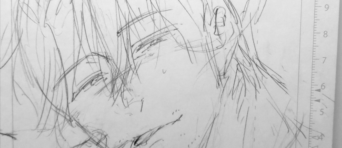 今日は人生初、ベッドから落ちました。 