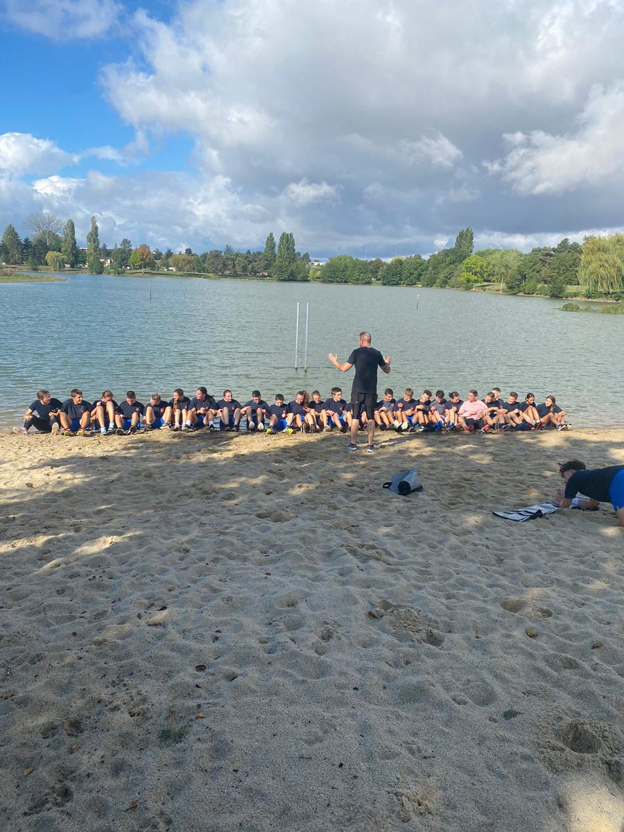 JDeols's tweet photo. L’heure de la rentrée a sonnée pour nos jeunes 🚒 

Au programme réunion parents/JSP

Et RAID d’accueil encadré pas l’adj Delcambre 

Leurs responsables étaient aussi de la partie pour suivre les épreuves des jeunes 💪🏼
À samedi prochain pour de nouvelles aventures ! https://t.co/OUR3osIZtC