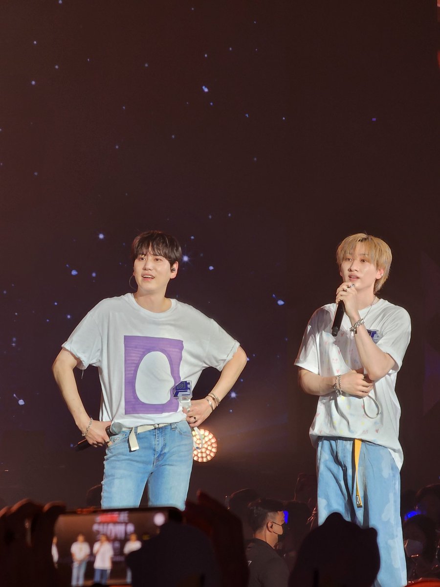 heequeenTing's tweet photo. Hyuk and Kyu https://t.co/QuGCFw9LF5