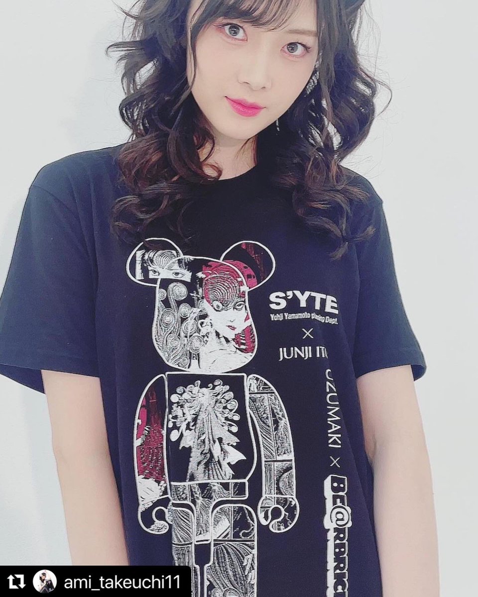 syte_etys's tweet photo. #Repost @ami_takeuchi11 with @use.repost
・・・
うずまき🌀
#syte
#yohjiyamamoto
#junjiito #beabrick #medicomtoy
#伊藤潤二 #tomie #amitakeuchi
#うずまき #uzumaki
#horrorcomic #horrormanga #ホラー漫画
#theshopyohjiyamamoto
#syteyohjiyamamoto
#yohjiyamamotopourhomme https://t.co/WkkLtgw6v3