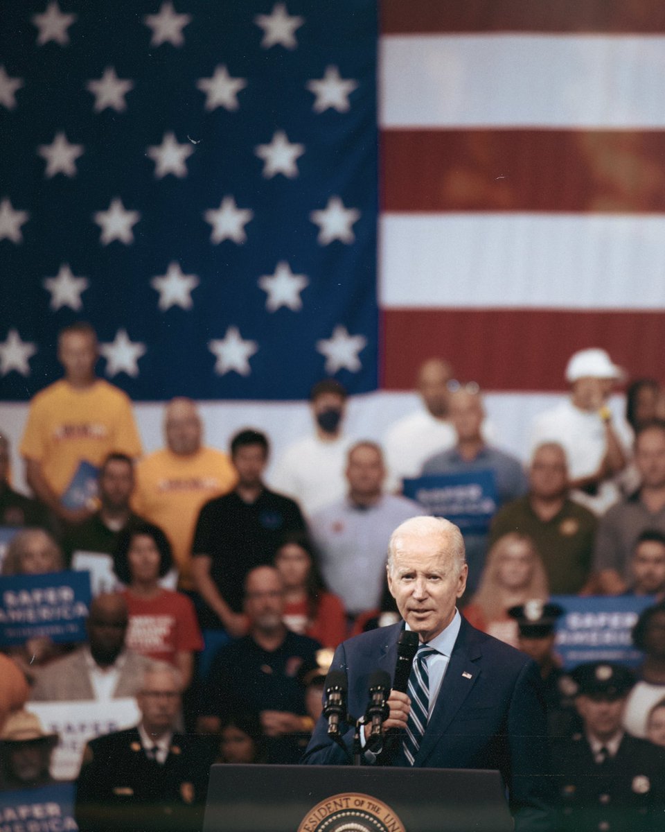 chrissycrusader's tweet photo. Gave my boy a free photoshoot for dropping that student loan forgiveness plan https://t.co/232vf587dD